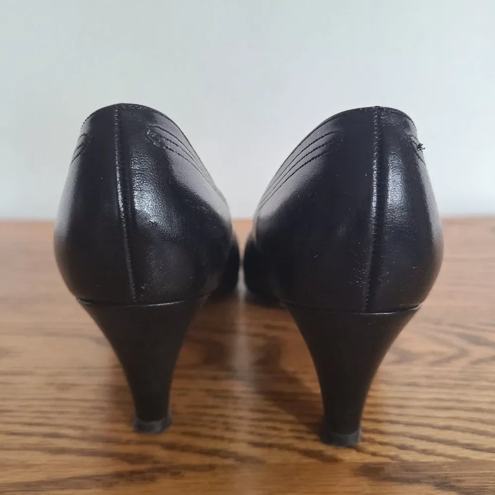 Naturalizer Women's Vintage Navy 7 Narrow Dress Pumps 2.5